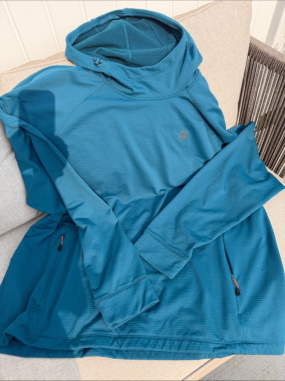 Duluth Trading Co Teal Blue Lightweight Hooded Pullover